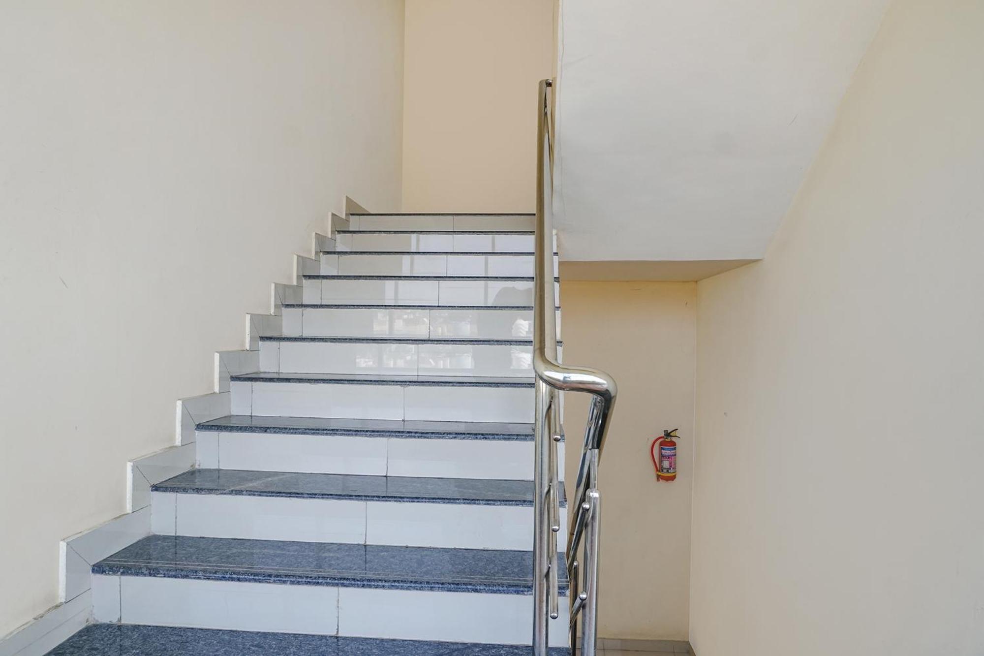 Fabexpress Vaishnav Inn Talegaon Dabhade المظهر الخارجي الصورة